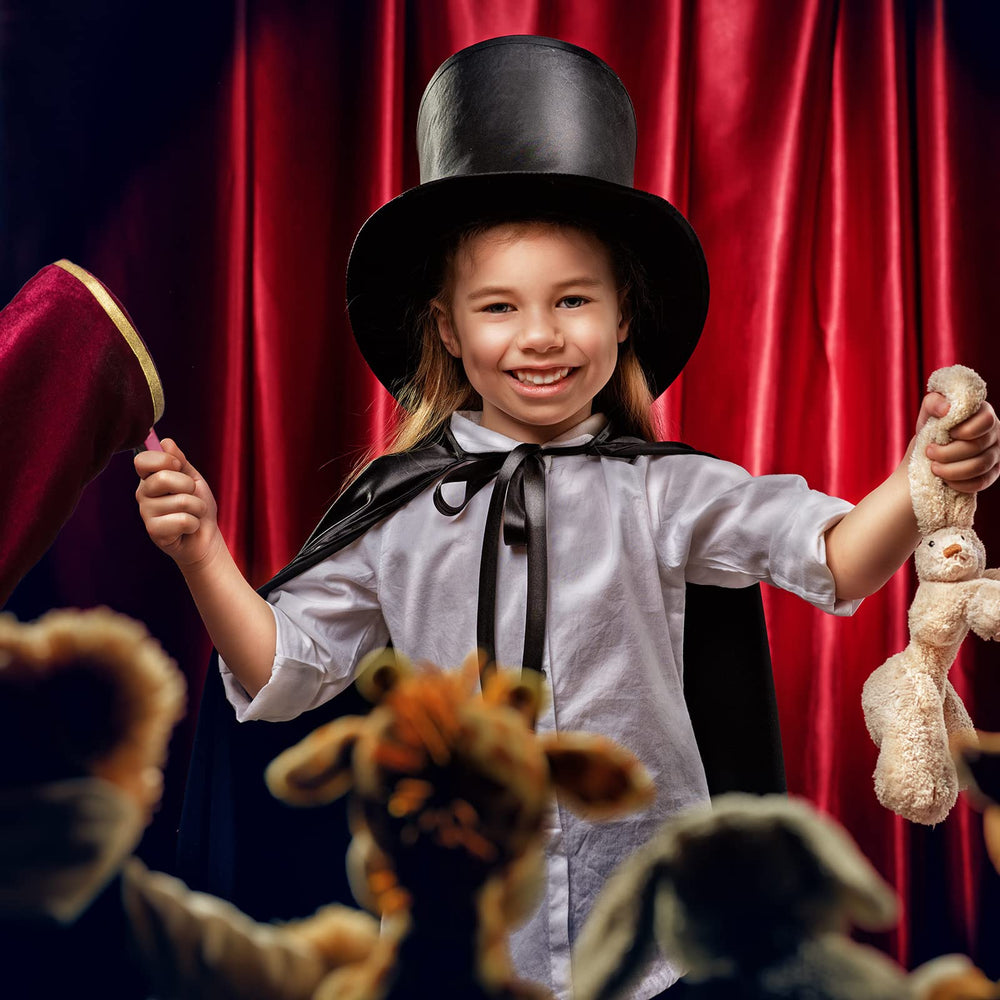 Wettarn magic prop on stage demonstrates vanish and reveal
