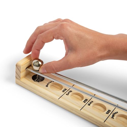 WHAT DO YOU MEME Shoot The Moon structure enables precise aim and competitive family fun