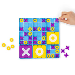 WHAT DO YOU MEME Ultimate Tic Tac Toe travel case keeps components organized