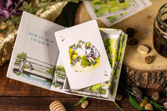 WILLBERTRON gold-edged playing cards showcase premium finishes for refined play.