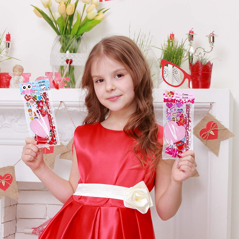Winlyn heart-shaped sharpener for tidy pencils.