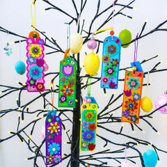 Winlyn wooden beads and gift tags for finishing touches
