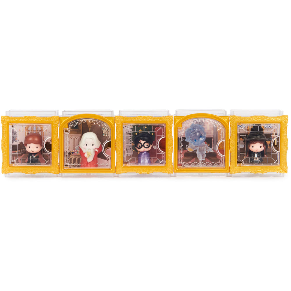 Wizarding World Micro Magical Moments kit connects with other sets for expanded displays