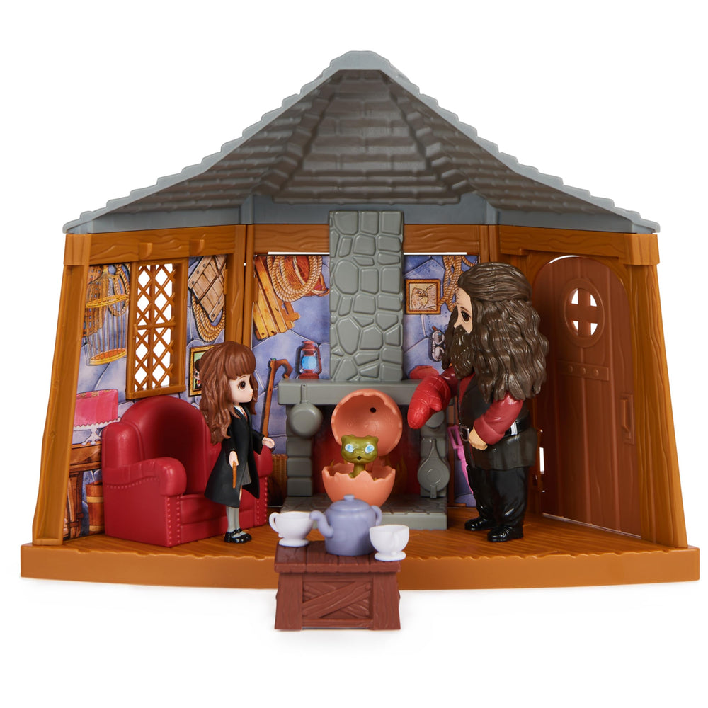 Exterior hut design mirrors the movie location for display-worthy setup.