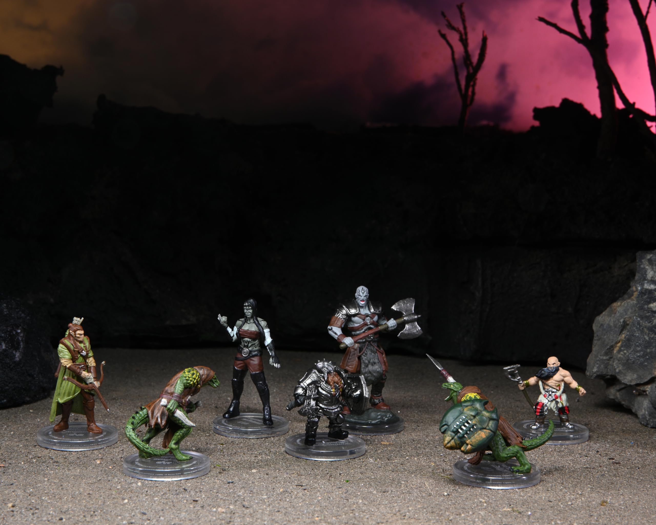 WizKids Kuul'tevir Fighter figure for frontline action and tactical options
