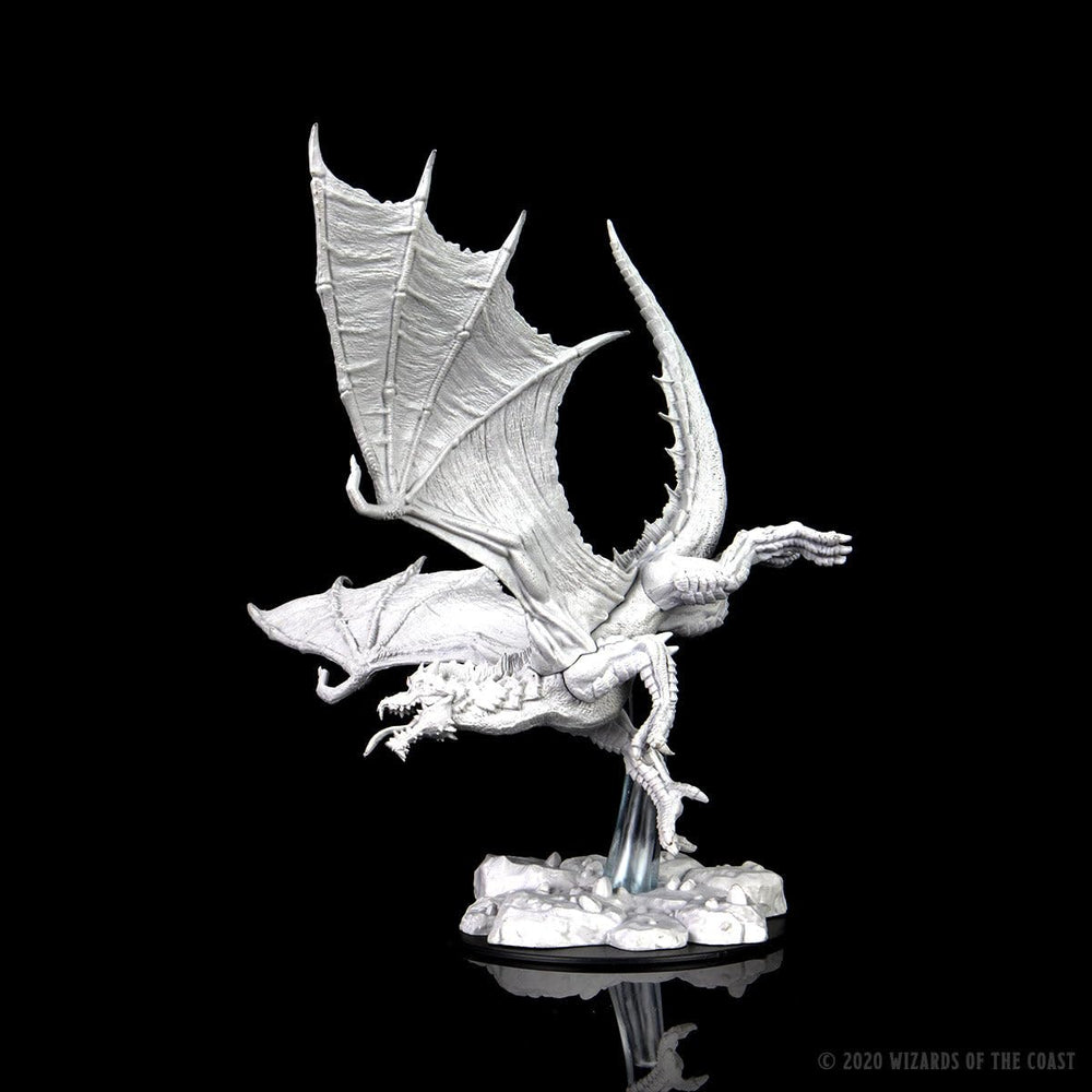 WizKids Nolzur's Young Green Dragon, translucent wings add dramatic tabletop depth.