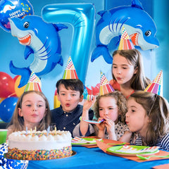 Woizoeiy shark-themed balloon decor enhances memorable party photo opportunities.