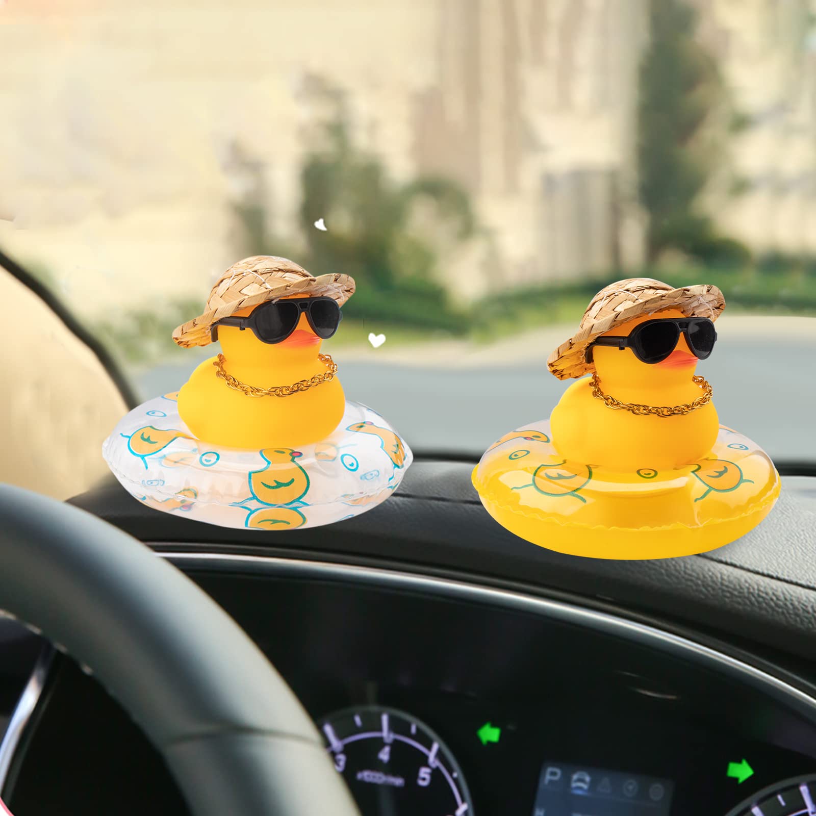 Wonuu dash duck sits stably on your dashboard or desk.
