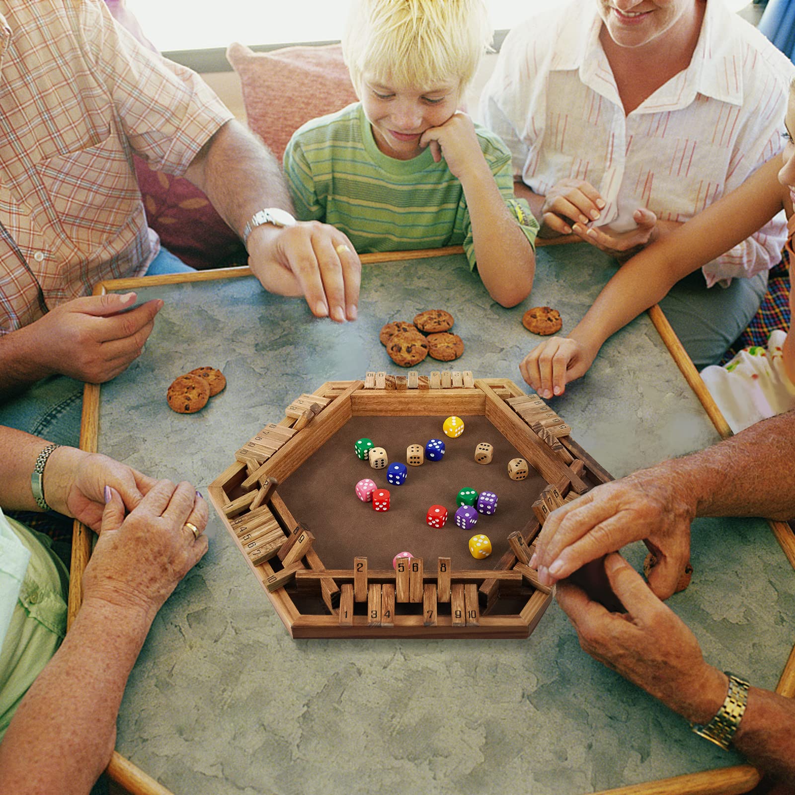 WOOD CITY Shut The Box dice set for fast rounds and strategic decisions.
