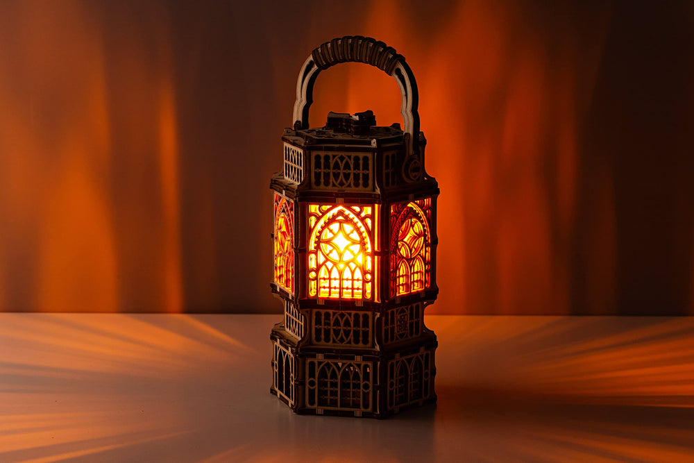 Wood Trick Antique Lantern glueless-drafting scene highlights a glue-free approach