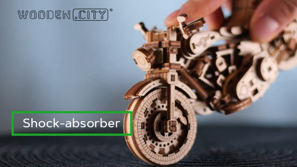 WOODEN.CITY Cruiser V-Twin puzzle package view hints at giftable presentation.