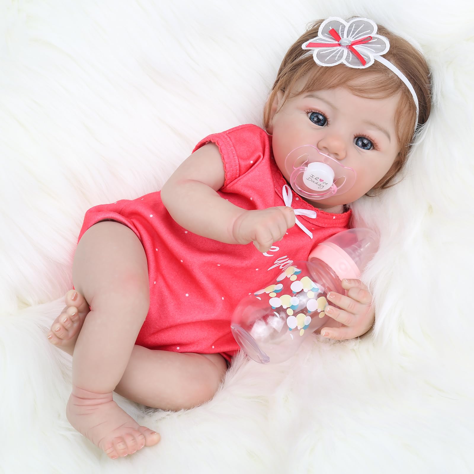 WOOROY newborn-doll visual realism enhances storytelling and role-play scenes
