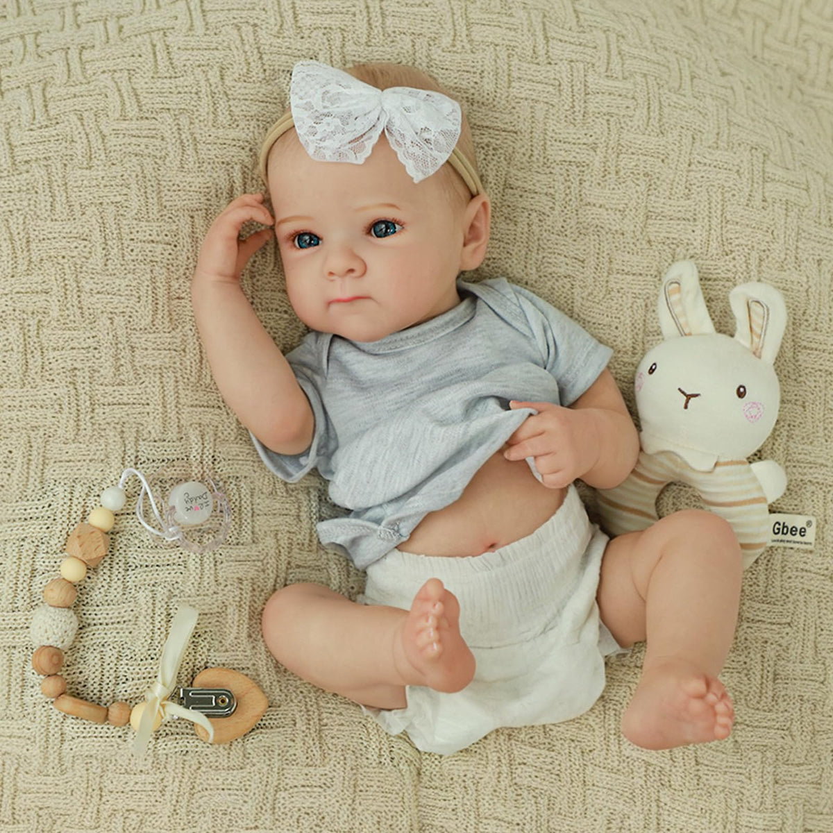 WOOROY Realistic Reborn Doll with 20-inch full vinyl body for lifelike posing and nurturing play.