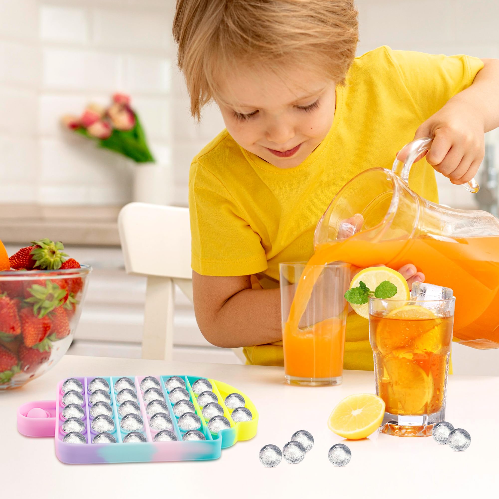 Woplagyreat soft silicone material indicating durability and easy cleaning.