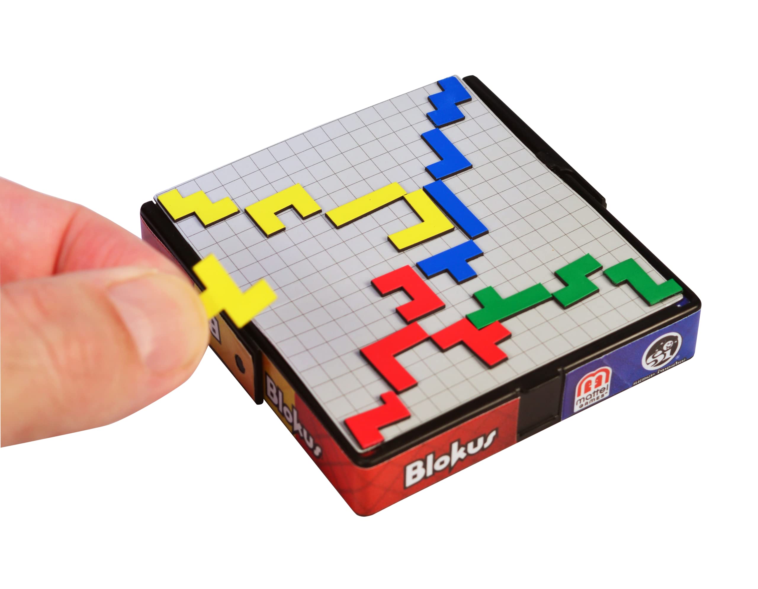 World's Smallest Battleship mini board with pegs and ships for quick play
