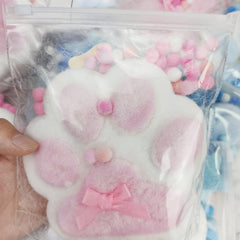 WOWNOVA Cat Paw Squeeze soft silicone; ideal for focus and calm moments