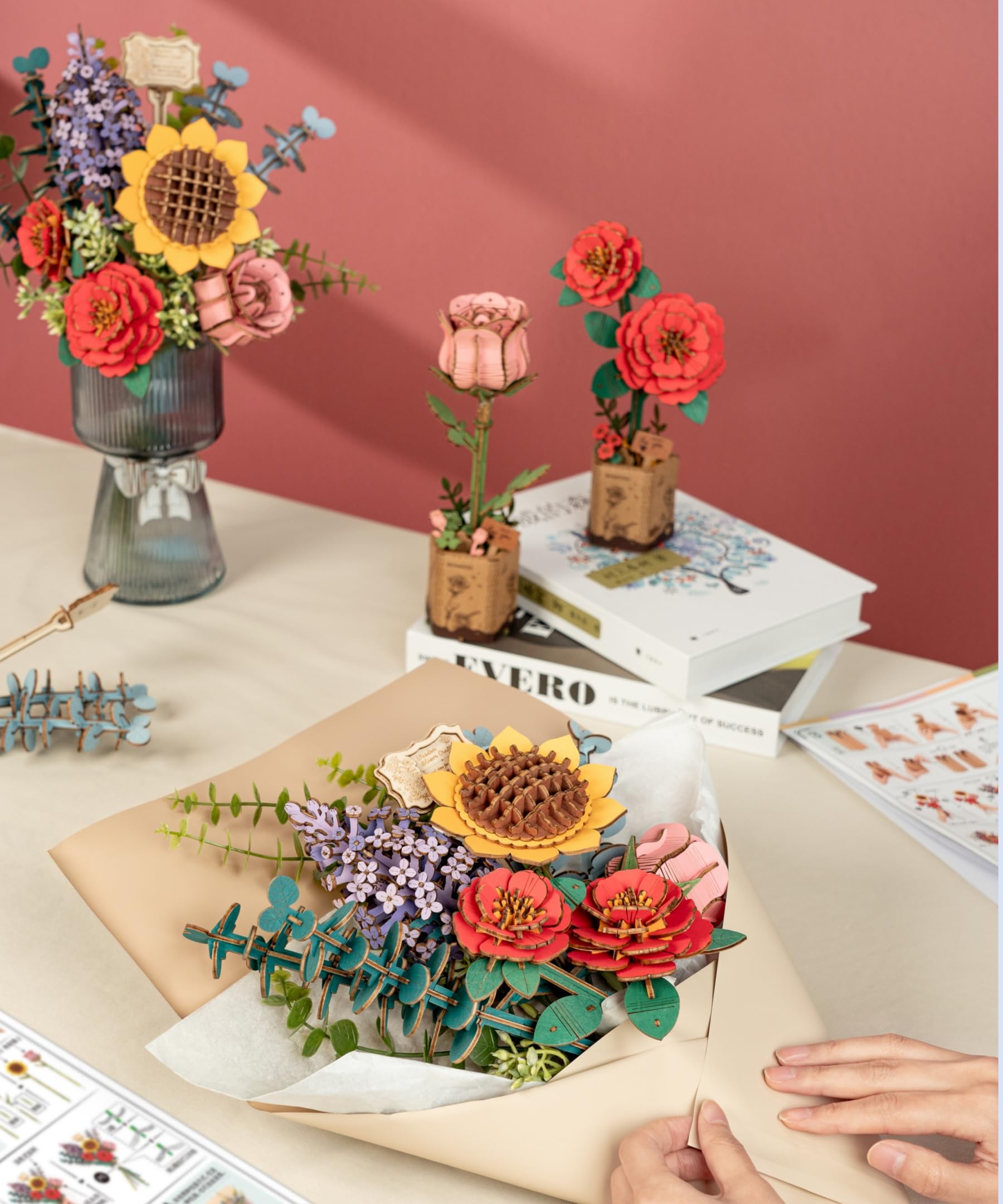 Wowood pink rose 3D puzzle bouquet, ideal for collection.