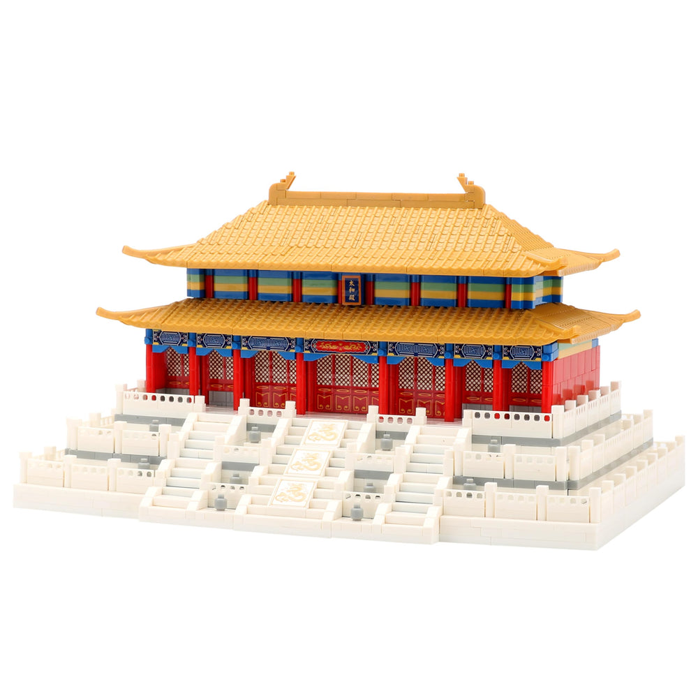 Wriyvngs gift-ready packaging makes the display piece an appealing present.