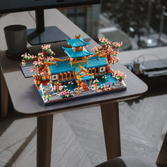 wriyvngs Suzhou Garden packaging is gift-ready for architecture lovers.
