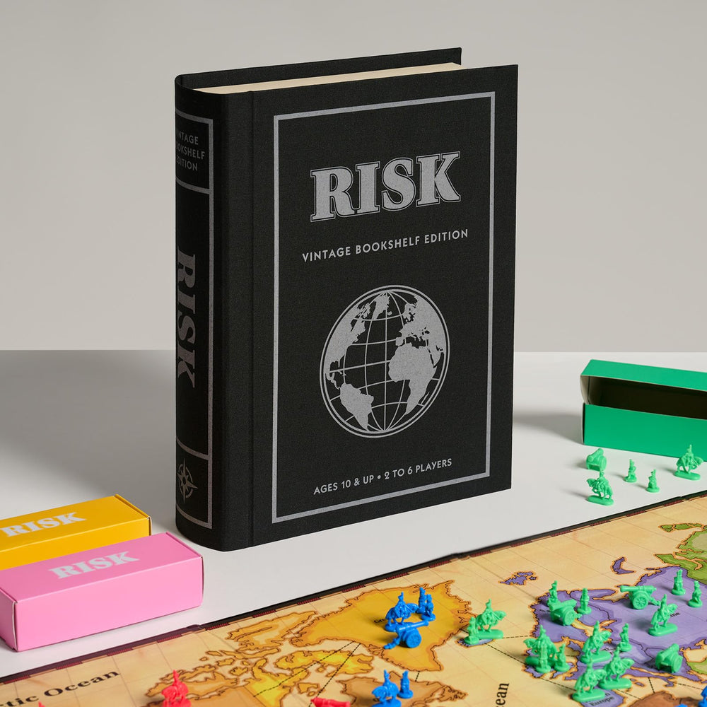 WS Game Company Risk Vintage compact case for easy transport