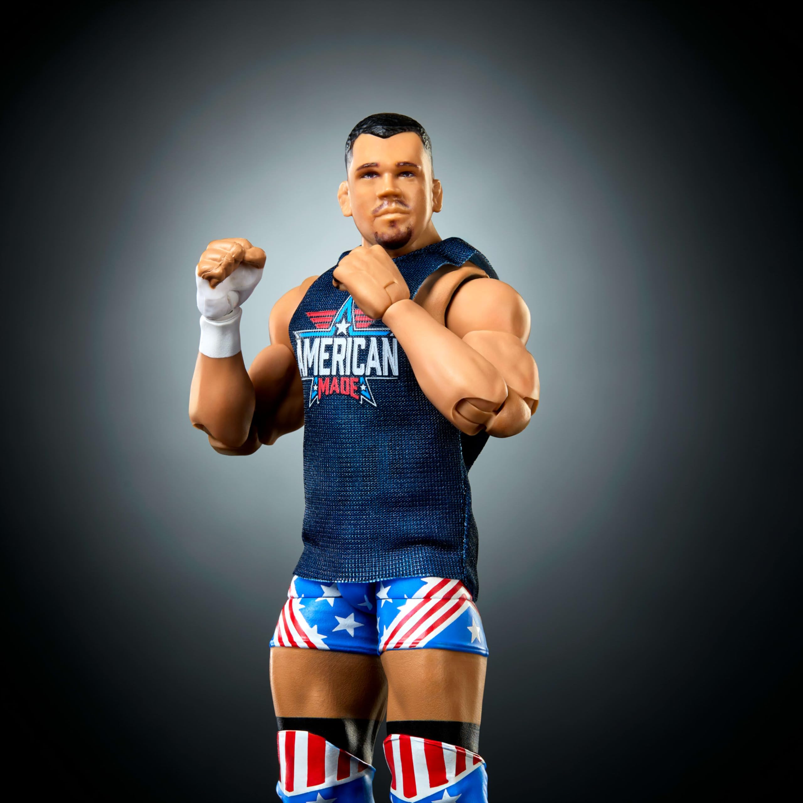 WWE Julius Creed swappable hands enable varied display options.