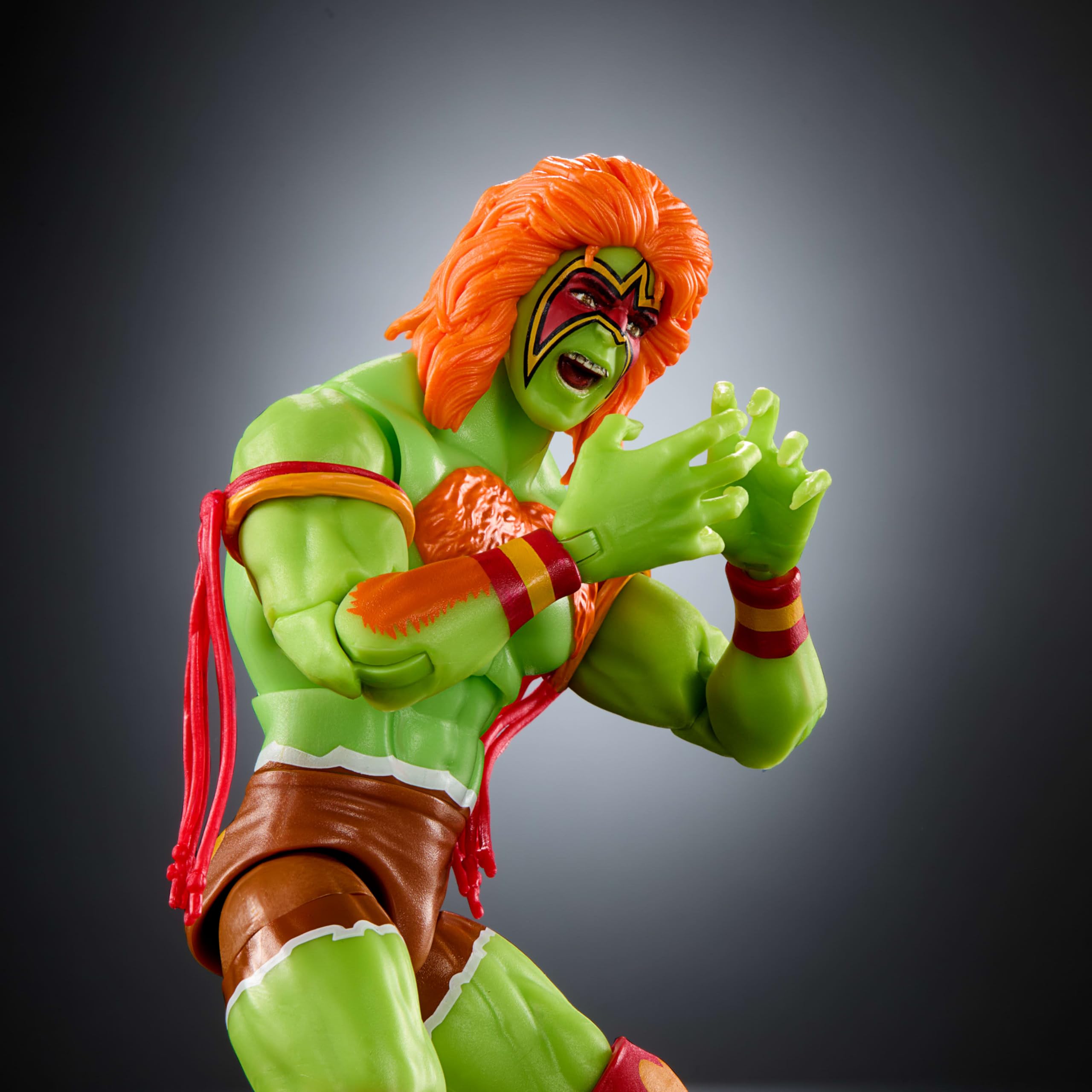 Premium paint and True FX deliver authentic character details.