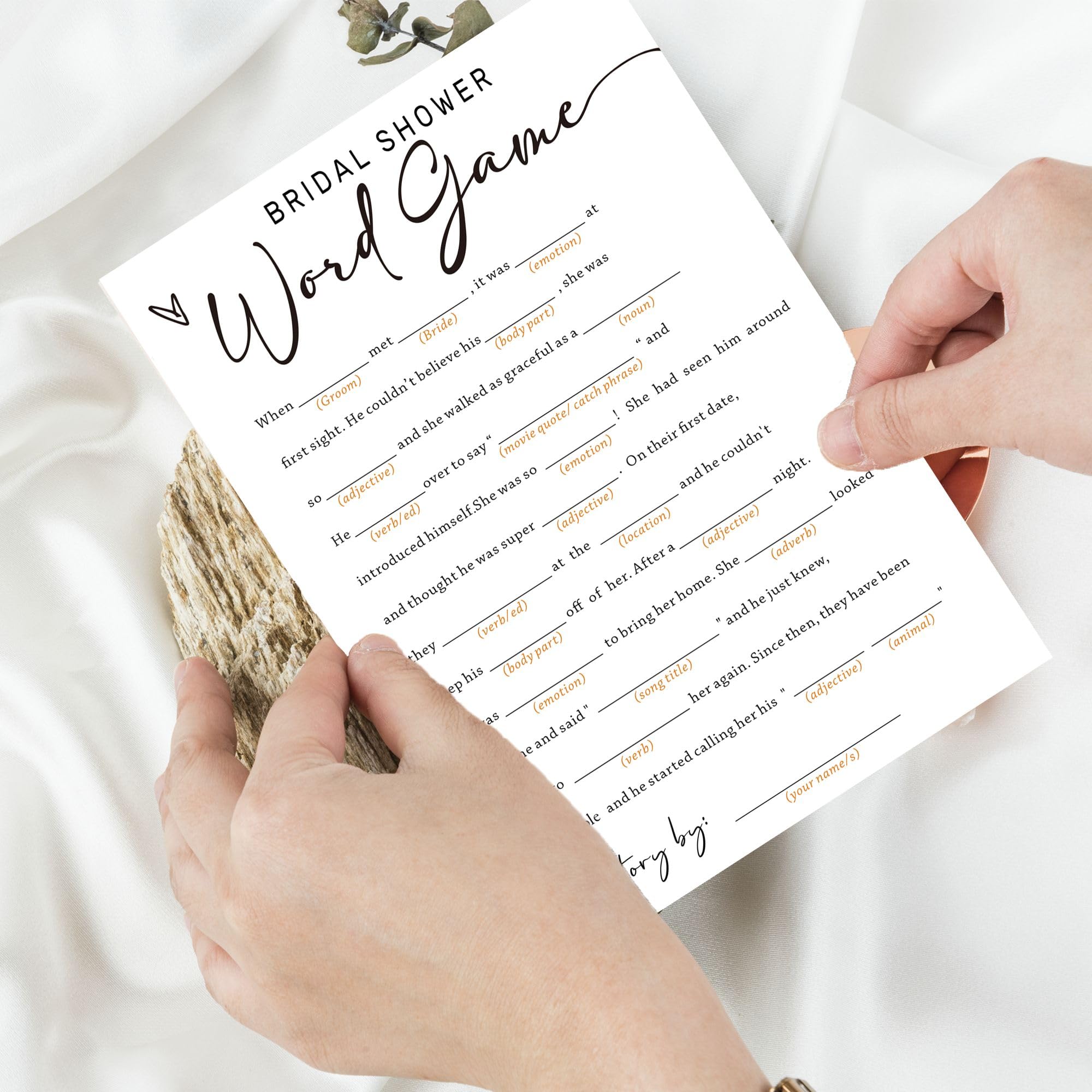 Wybgno wedding party fun setup, adds memorable moments to receptions.