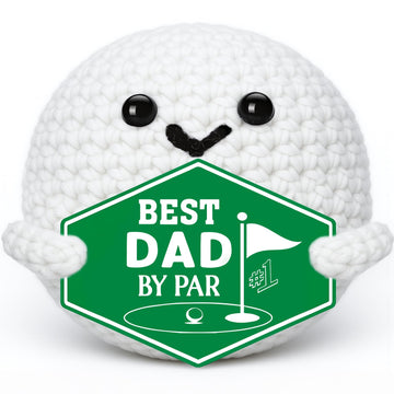 XgiftCreat knitted golf ball with crochet texture, a sentimental on-course keepsake for dad.