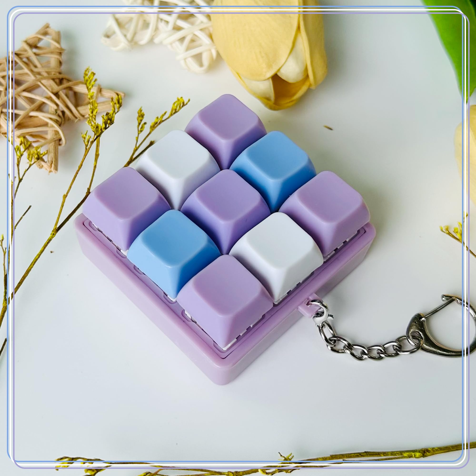XiawaLangzhuo on-desk setup shows handy stress-relief tool for work or study.