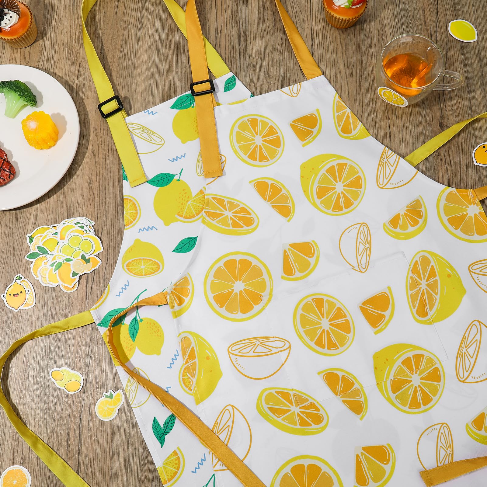 XLSXEXCL lemon kids apron yellow green design adds cheer to meals