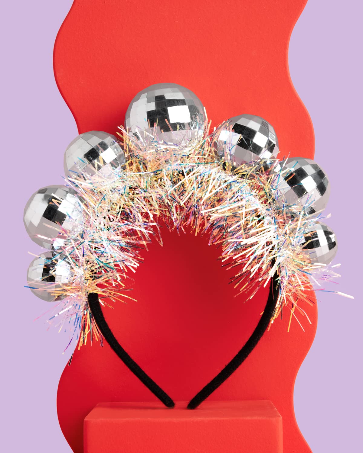 xo-fetti disco ball headband is comfortable and secure for long celebrations