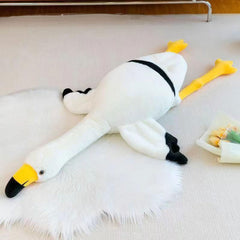 XQEYNT Flamingo Plush Pillow vacuum-packed for eco-friendly shipping