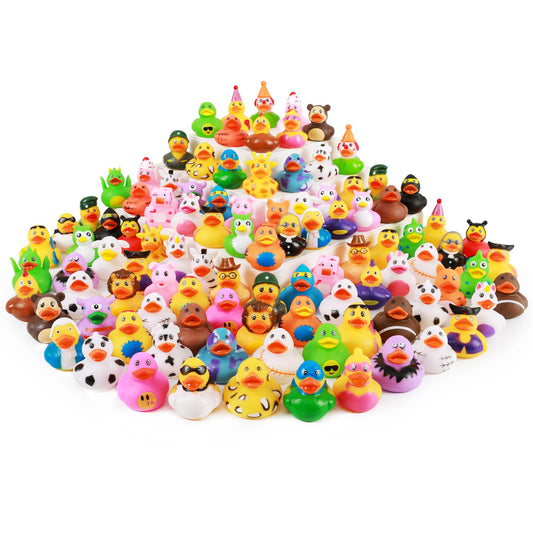 XY-WQ 2.3-inch duck close-up for kids' bath time joy.