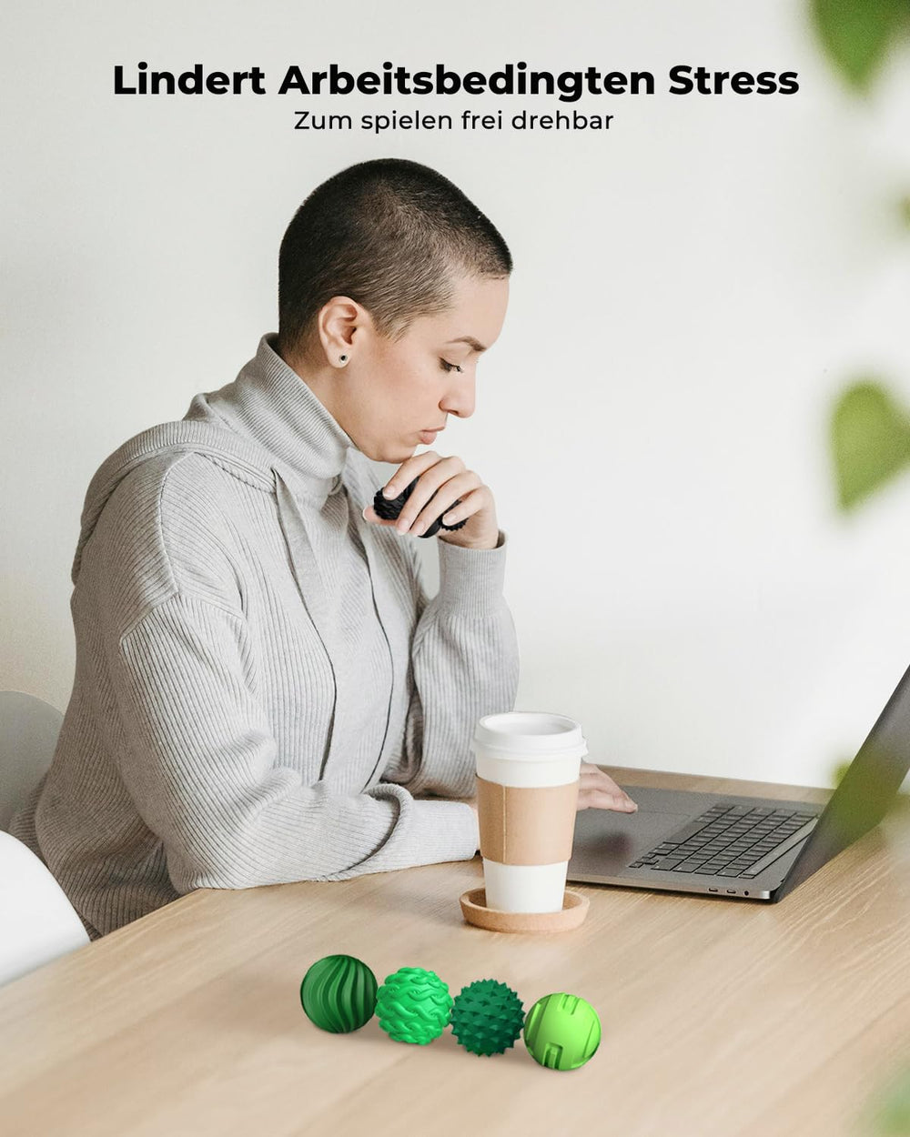 XYOFUN silent magnetic cubes for discreet office focus