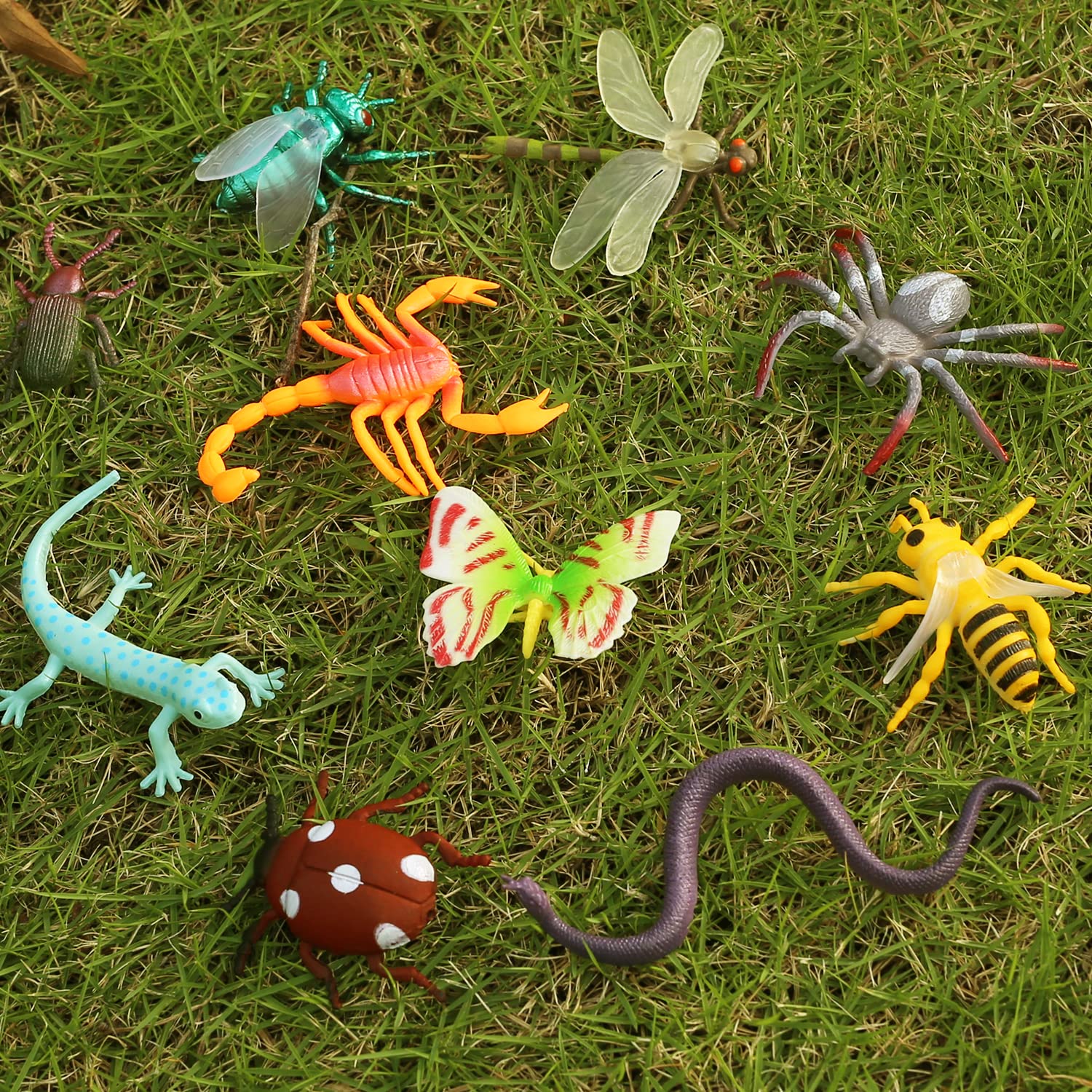 Yeonha Toys frog figure close-up, suited for sensory bins and classroom demos