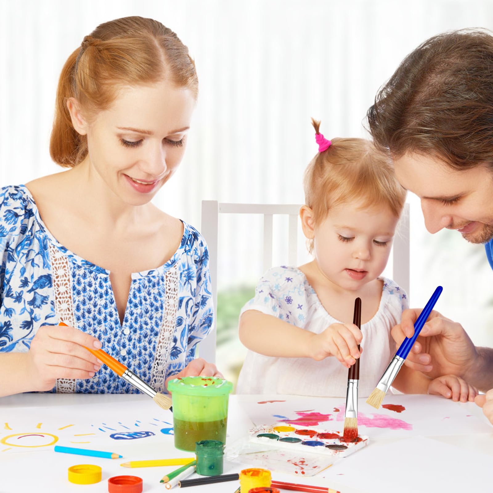 YGAOHF easy-to-grip brushes help kids control brush movements.