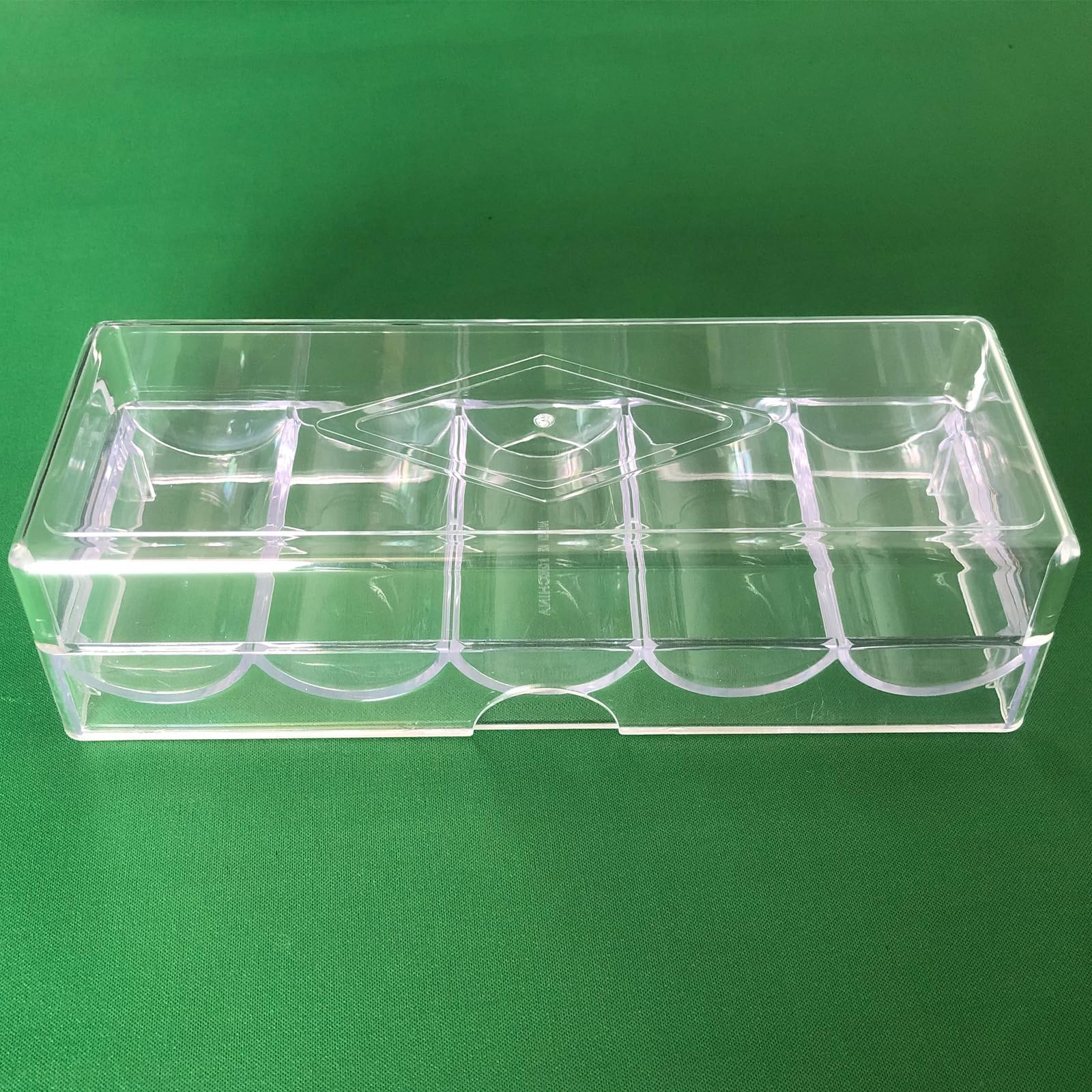 YH Poker chip tray with five rows of twenty chips each for neat organization