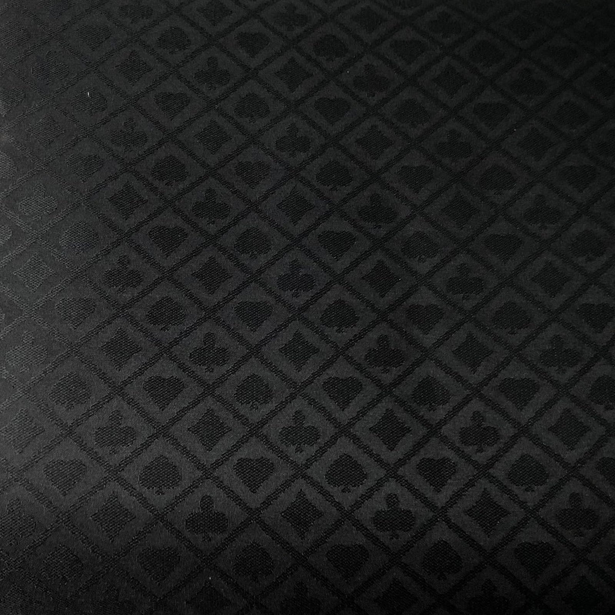 YH Poker speed cloth laid flat over a table for smooth play.