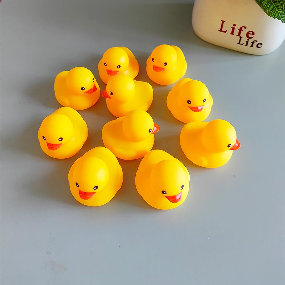 Yhobulis kid-friendly bath toys encourage imaginative play during summer pool or bath time.