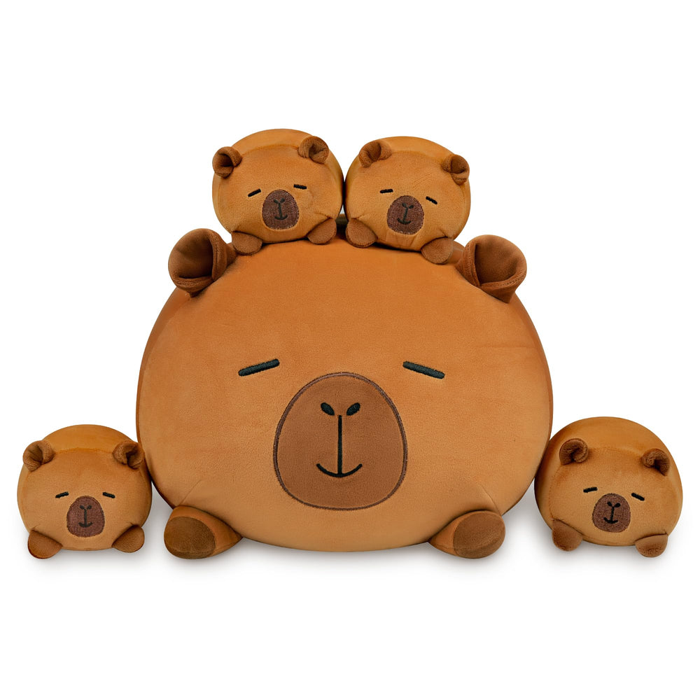 YIIQUWEN Capybara Plush travel-ready pillow companion.