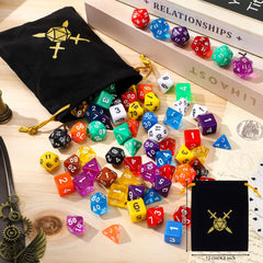Yilloog dice with high-contrast numbers improve readability at the table