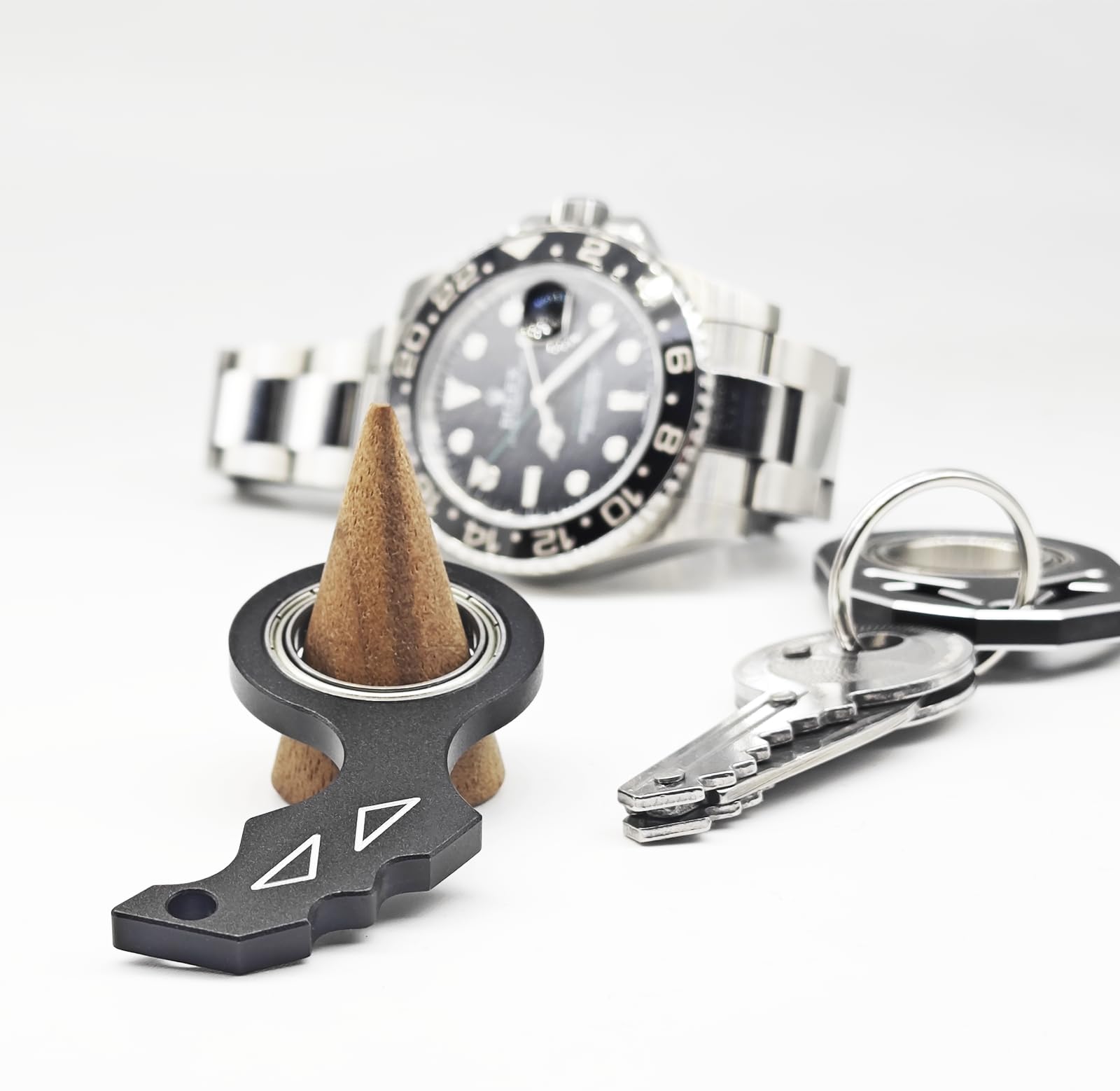 YIPUKIYI Keychain Spinner as a gift idea for friends and family
