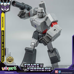 YOLOPARK Fully articulated figures offer dynamic pose options.
