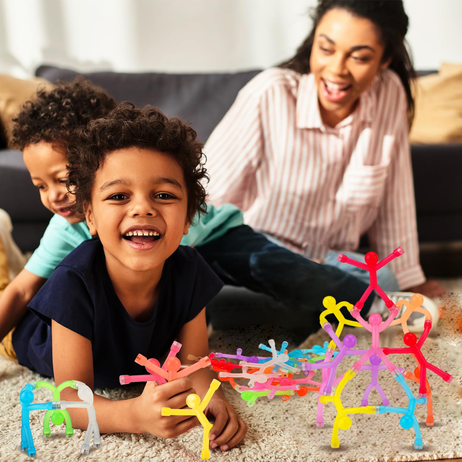Flexible magnetic men that bend and connect for imaginative play with YOTNUS.