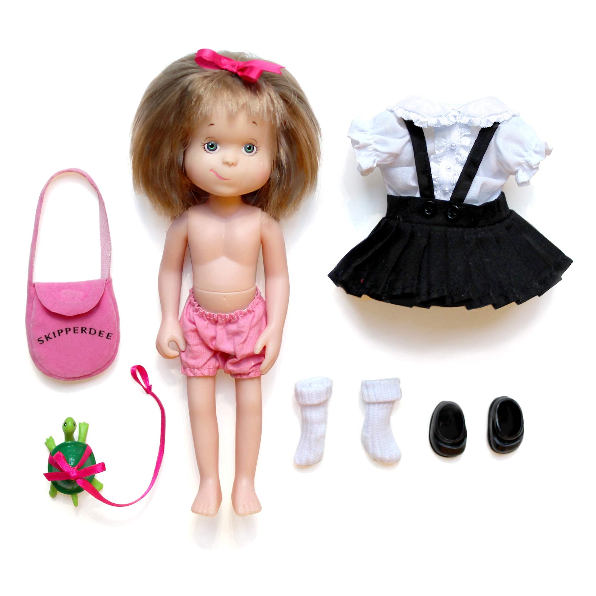 YOTTOY Eloise with Skipperdee turtle detail for storytelling adventures