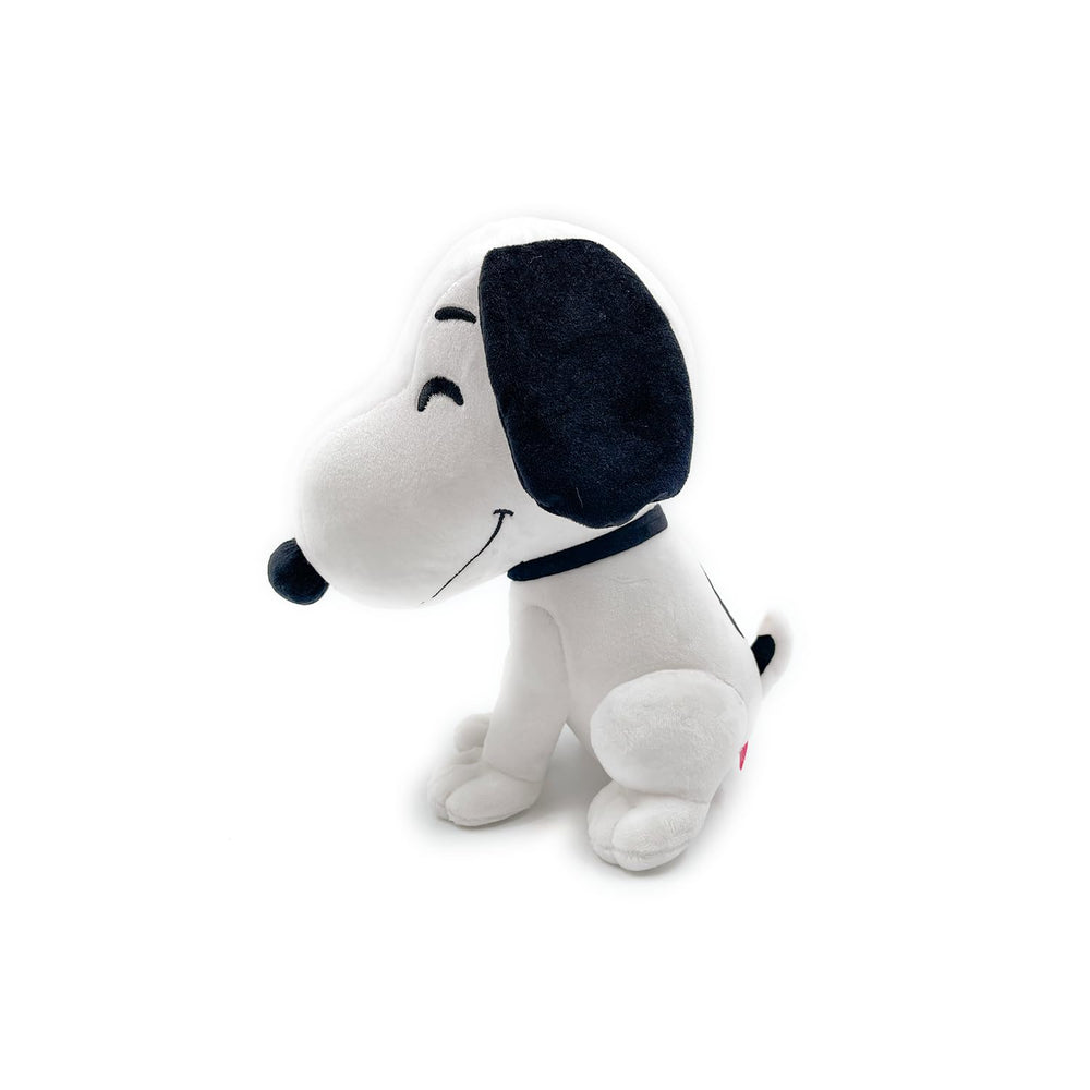 Youtooz Snoopy back with spots showcases authentic character.