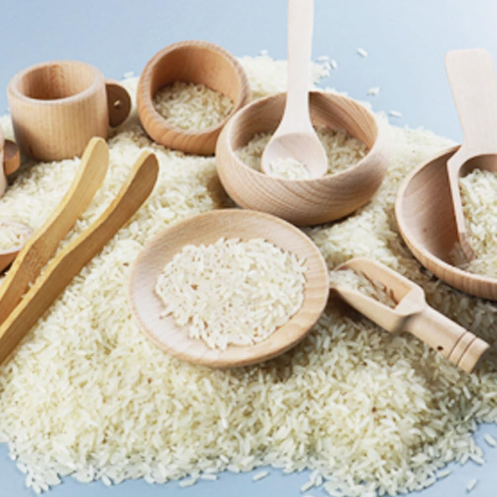 Yowlieu wooden plate supports organized sensory stations during playtime.