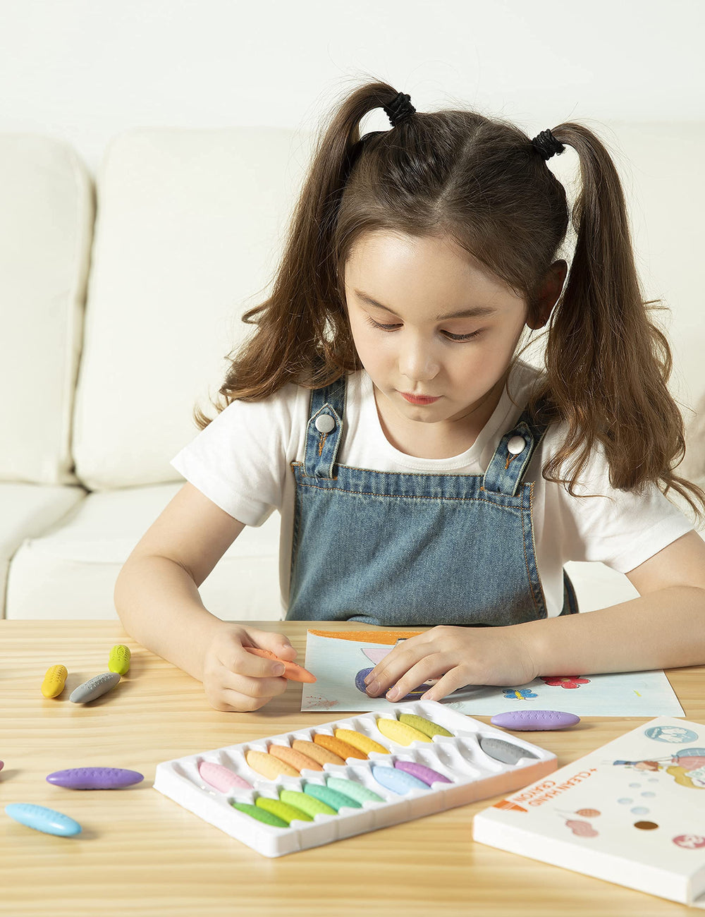 YPLUS Peanut Crayons gift pack ideal for birthdays and holidays.