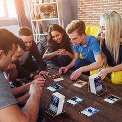YSCare front-view clarity highlights your collection through a transparent front panel.