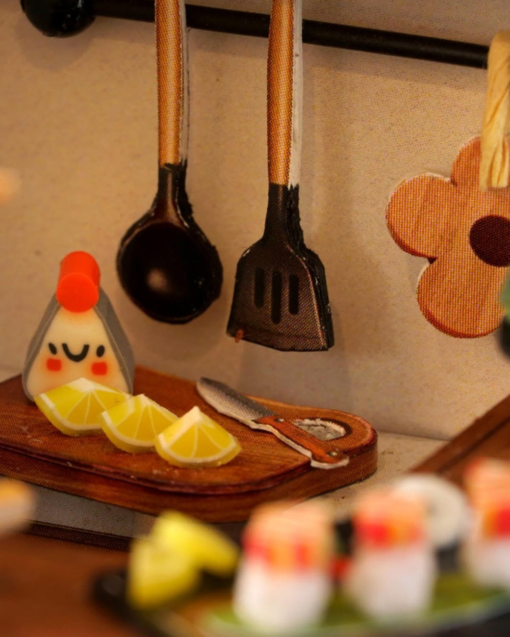 YSWOOD WORLD dust cover protects your dollhouse display